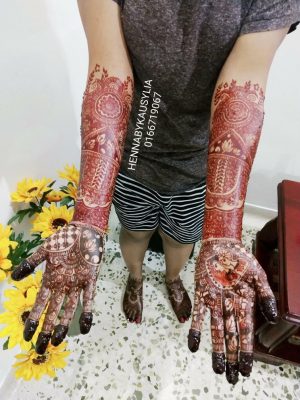 Henna by Kausy Lia