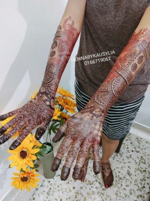 Henna by Kausy Lia